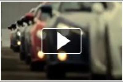 Footage of Toyota 86s in synchronised drifting