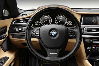 BMW creates bespoke 7 Series that pays tribute to its V12 engine