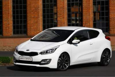 2013 Kia pro_cee'd revealed ahead of Paris debut