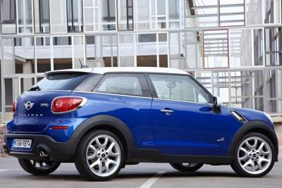 MINI Paceman gets a raked roof and removes rear doors from the Countryman