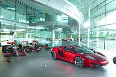 A Merry Little X'mas: Neiman Marcus set for special edition McLaren 12C Spider