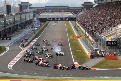 Vettel steals championship lead from Alonso while McLaren had a race to forget