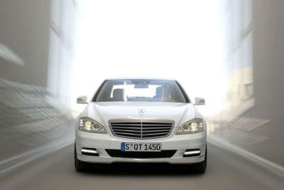 Mercedes slashes S-Class production: A beginning to its end?