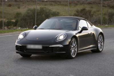Spy shots break 2013 Porsche 911 Targa's disguise