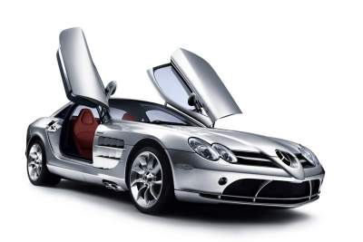 Daimler CEO aspires Mercedes to regain top spot by 2020