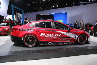 Mazda6 Skyactiv-D race car unleashed in Detroit before race debut