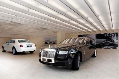 Rolls-Royce Motor Cars launches third showroom in India