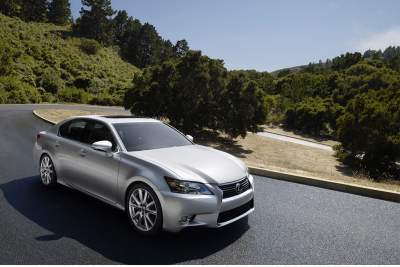 Popularity of luxury hybrids expected to plunge