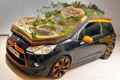 Citroen creates a scene with a 1:43 scale rally scene on top of a DS3