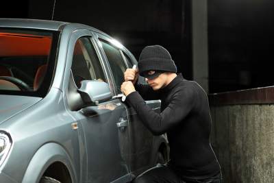 Man steals Volvo from condominium car park