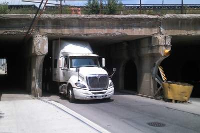 Truck gets stuck in underpass