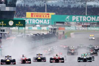 Red Bull wins a 1-2 ahead of the Mercedes duo and Massa in the sole Ferrari