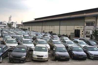 Used car traders fined for bid rigging
