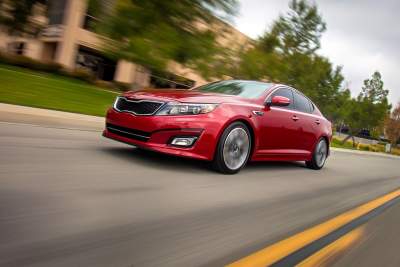 Kia unveils refreshed Optima with revised styling and better amenities