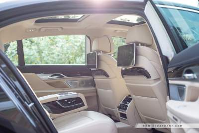 sgCarMart enjoys comfort and well-being in the all new BMW 7 Series