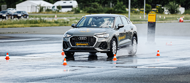 CONTINENTAL UX7: SPECIALLY MADE FOR SUVS