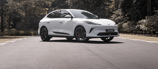 IM6 SUV IS SUPERBLY COMFY AND AGILE