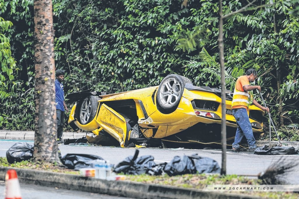 orange car