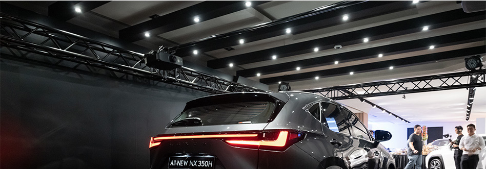 blackcar back view1