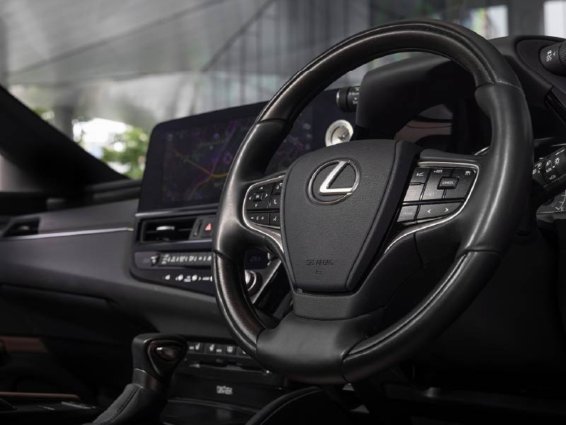 https://media.i-sgcm.com/public/new-cars/showcases/12373/2