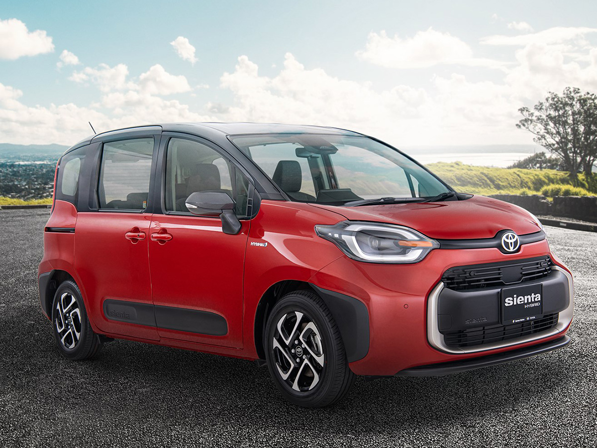 https://media.i-sgcm.com/public/new-cars/showcases/21615/0