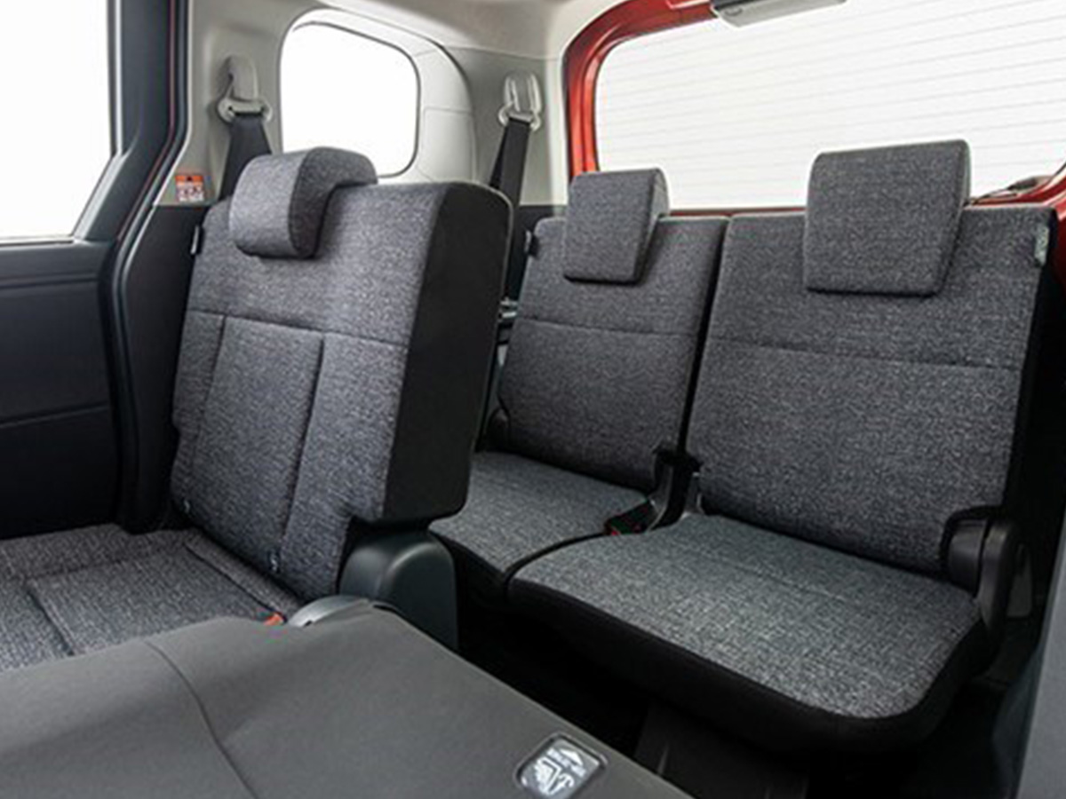 https://media.i-sgcm.com/public/new-cars/showcases/21615/2