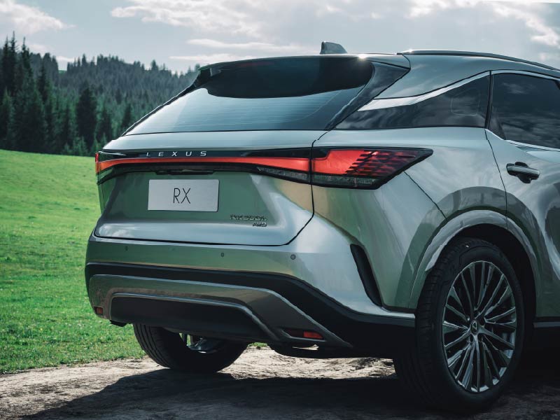 https://media.i-sgcm.com/public/new-cars/showcases/21653/2