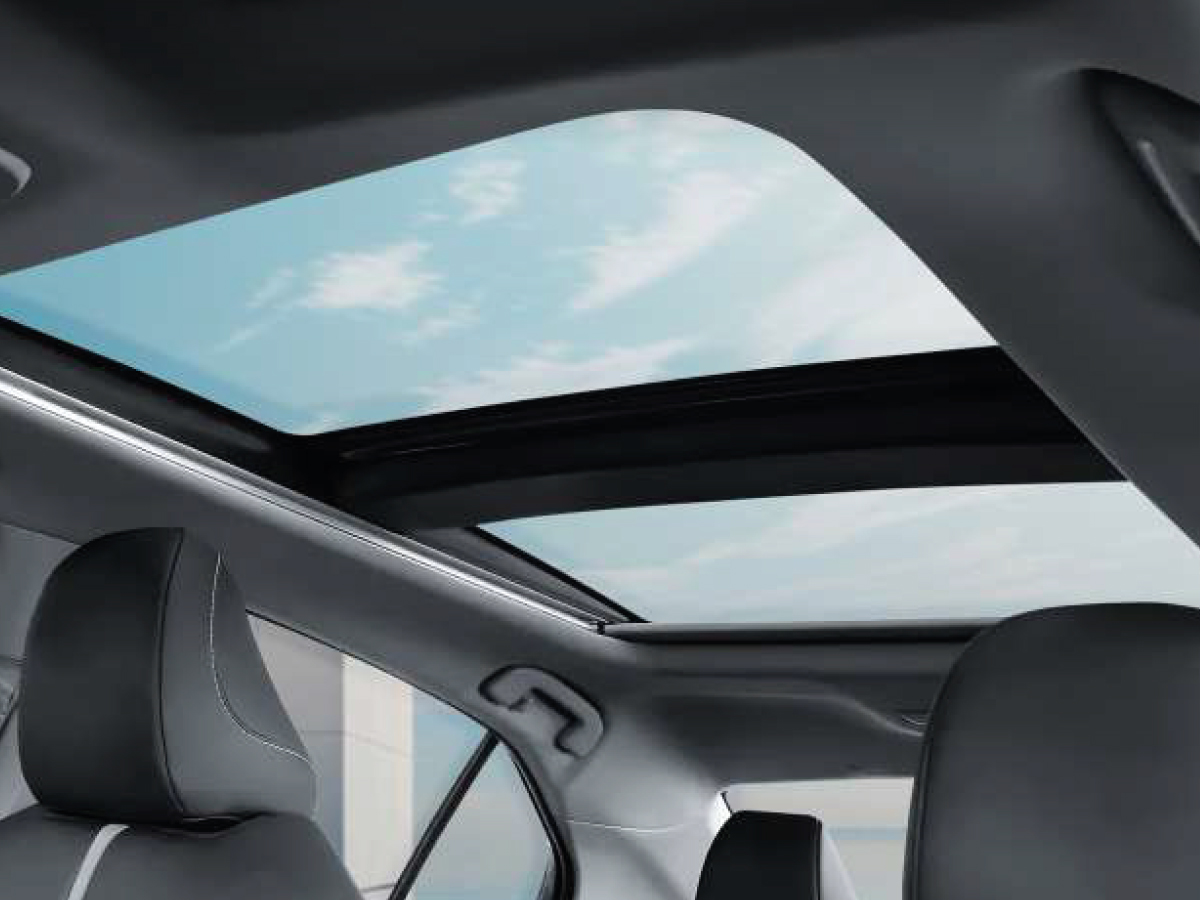 https://media.i-sgcm.com/public/new-cars/showcases/21913/2
